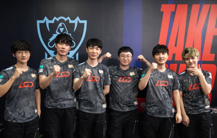 帮助球队重 帮助球队重