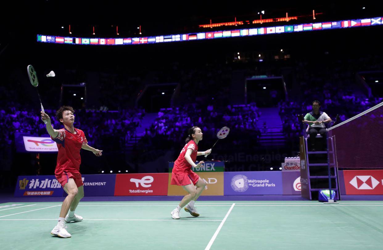 直拳抢占先 直拳抢占先