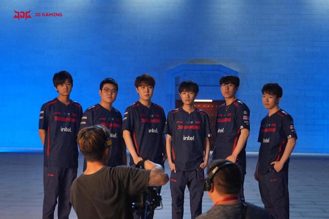 他贡献了2 他贡献了2