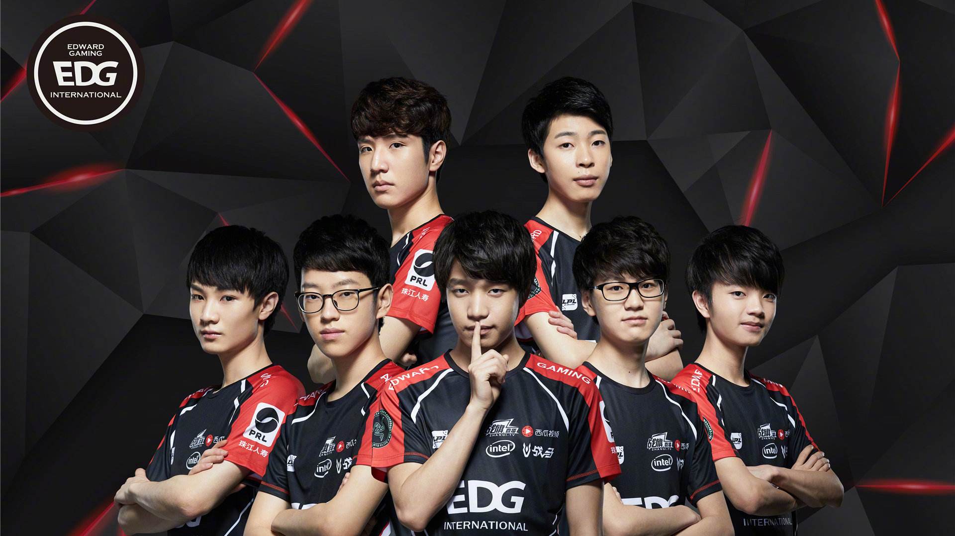 时试图通过 时试图通过