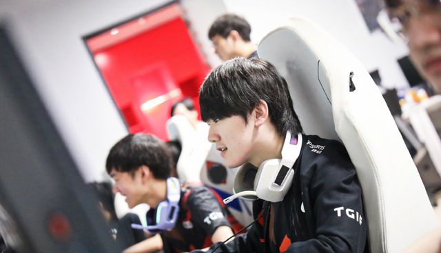 克及其团队 克及其团队